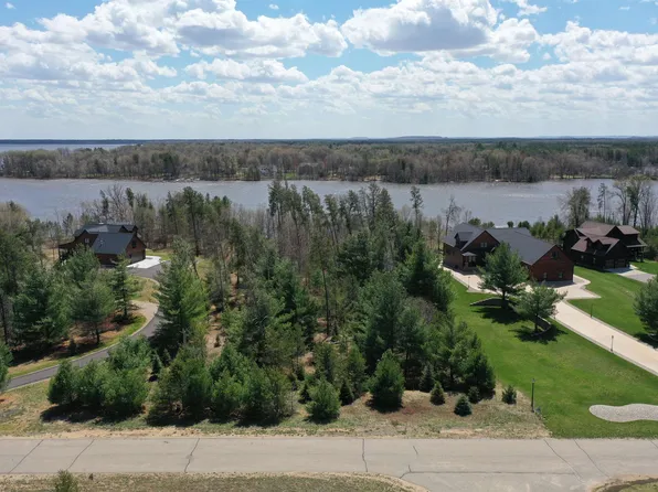 W5431 Northface Cir, New Lisbon, WI 53950