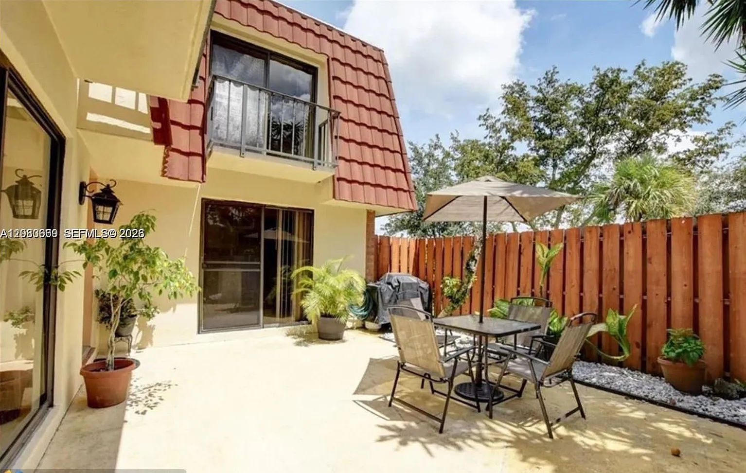 2 bed, 2.5 bath, $2,500 — Photo 1