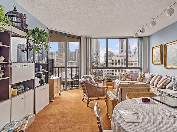 4th image of 520 Brickell Key Dr APT A1619