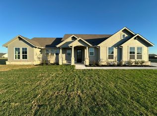 3109 White Oak Rd, Oak Ridge, TX 75160