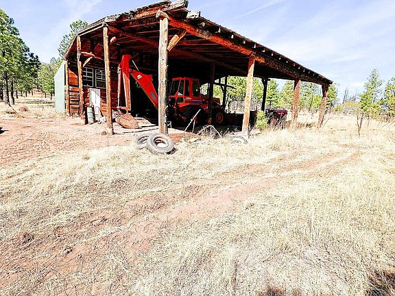 4th image of 158 Roxie Rd