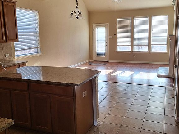 5th image of 7217 Petersburg Dr