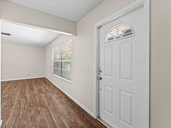 5th image of 11592 Ficus Street