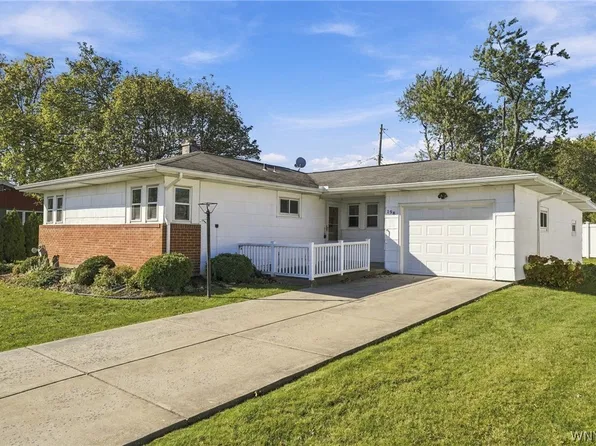 198 Woodgate Rd, Tonawanda, NY 14150