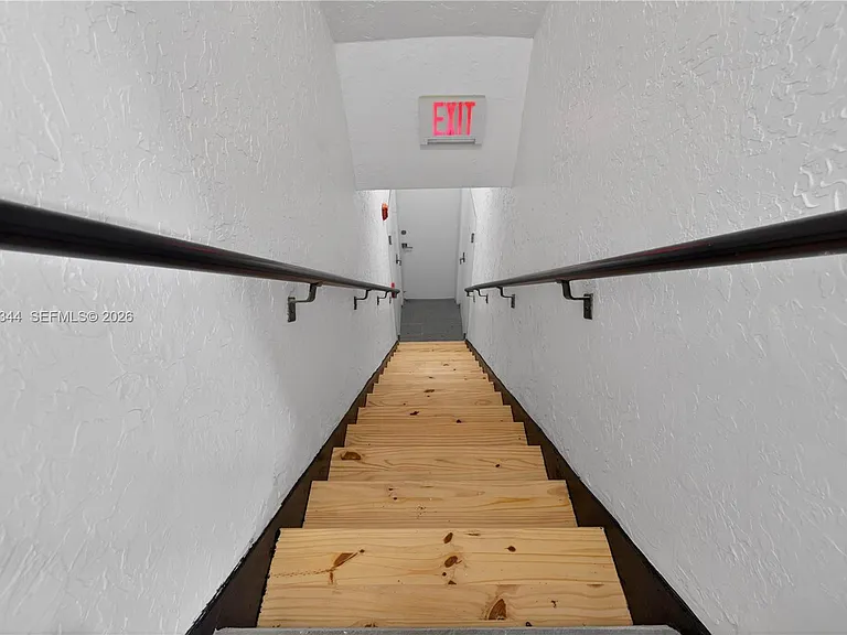1552 Euclid Ave #4 — Photo 26