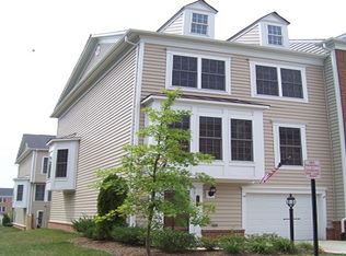 2214 Greywing St #129A, Woodbridge, VA 22191