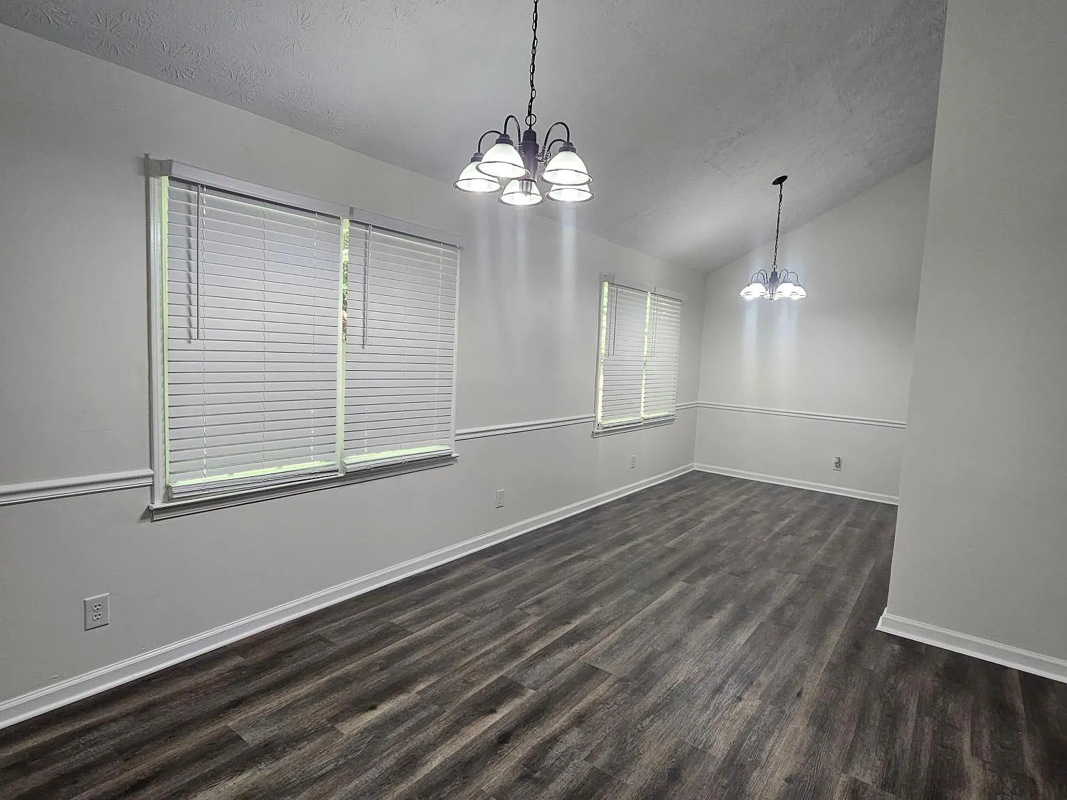 170 Kellie Ln — Photo 3