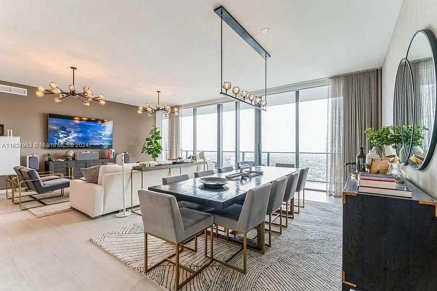 1000 Brickell Plz #Penthouse 5104