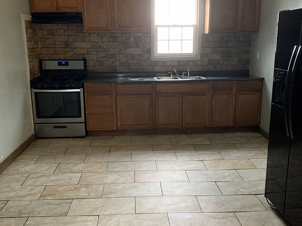 1st image of 101 Williston Ave #2
