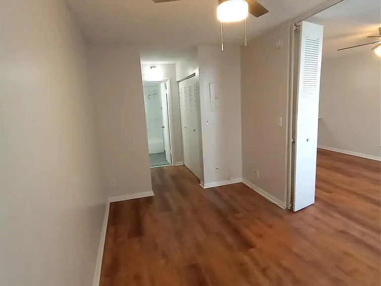 2771 Riverside Dr #511-A — Photo 11