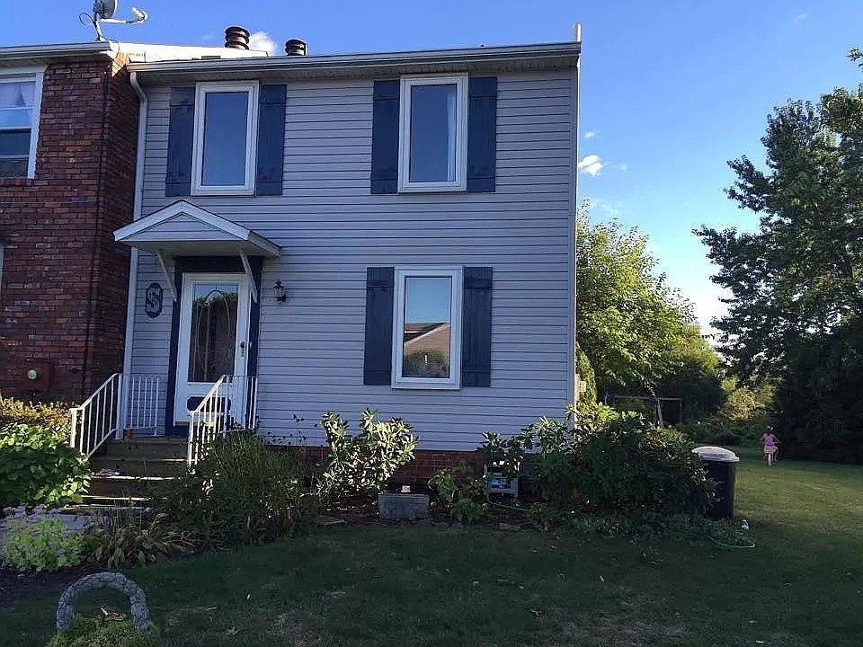 1st image of 100 Cambria Hill Dr