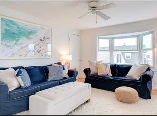 10 Elizabeth Rd UNIT 3, Narragansett, RI 02882