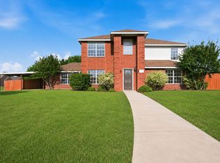 1001 Scenic Dr, Justin, TX 76247