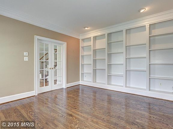 4th image of 14929 Finegan Farm Dr