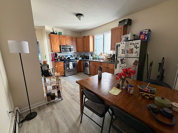 2nd image of 68 Winchester St #3