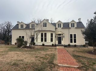 406 N Broad St, Salem, VA 24153