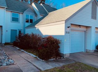 712 Hecate Dr, Virginia Beach, VA 23454