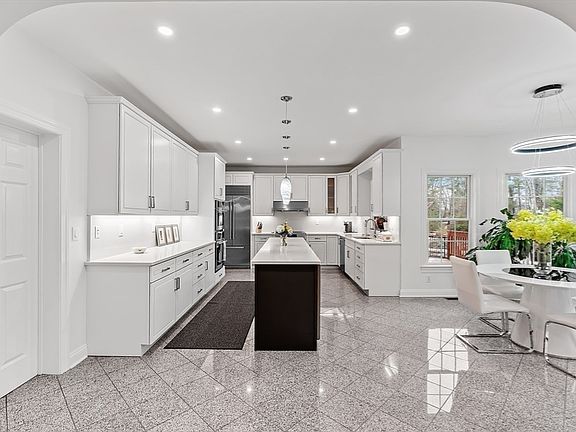 5th image of 233 Rice Rd