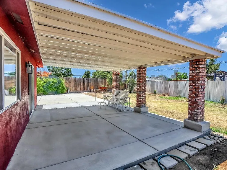 3097 W Sussex Way — Photo 29