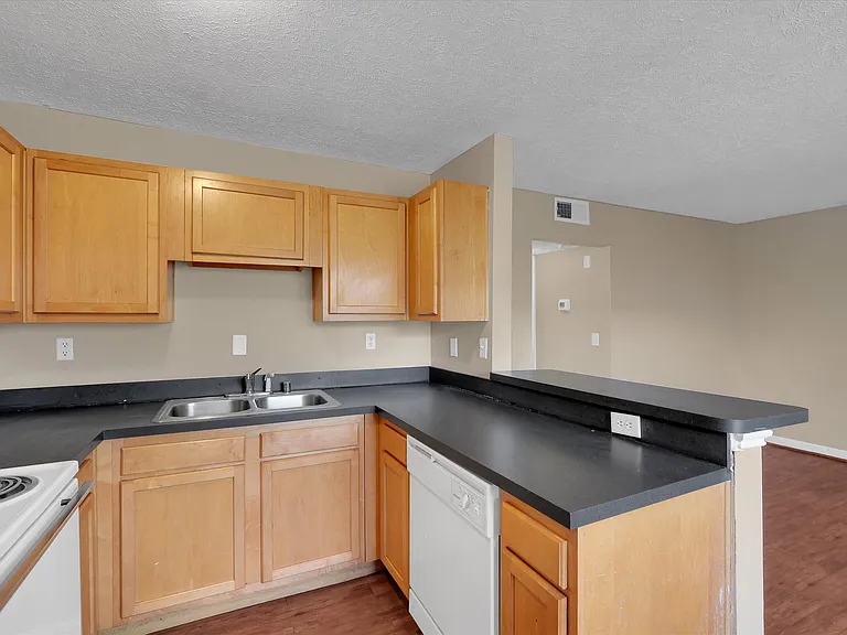 Jacobs Landing Apartments — Photo 9