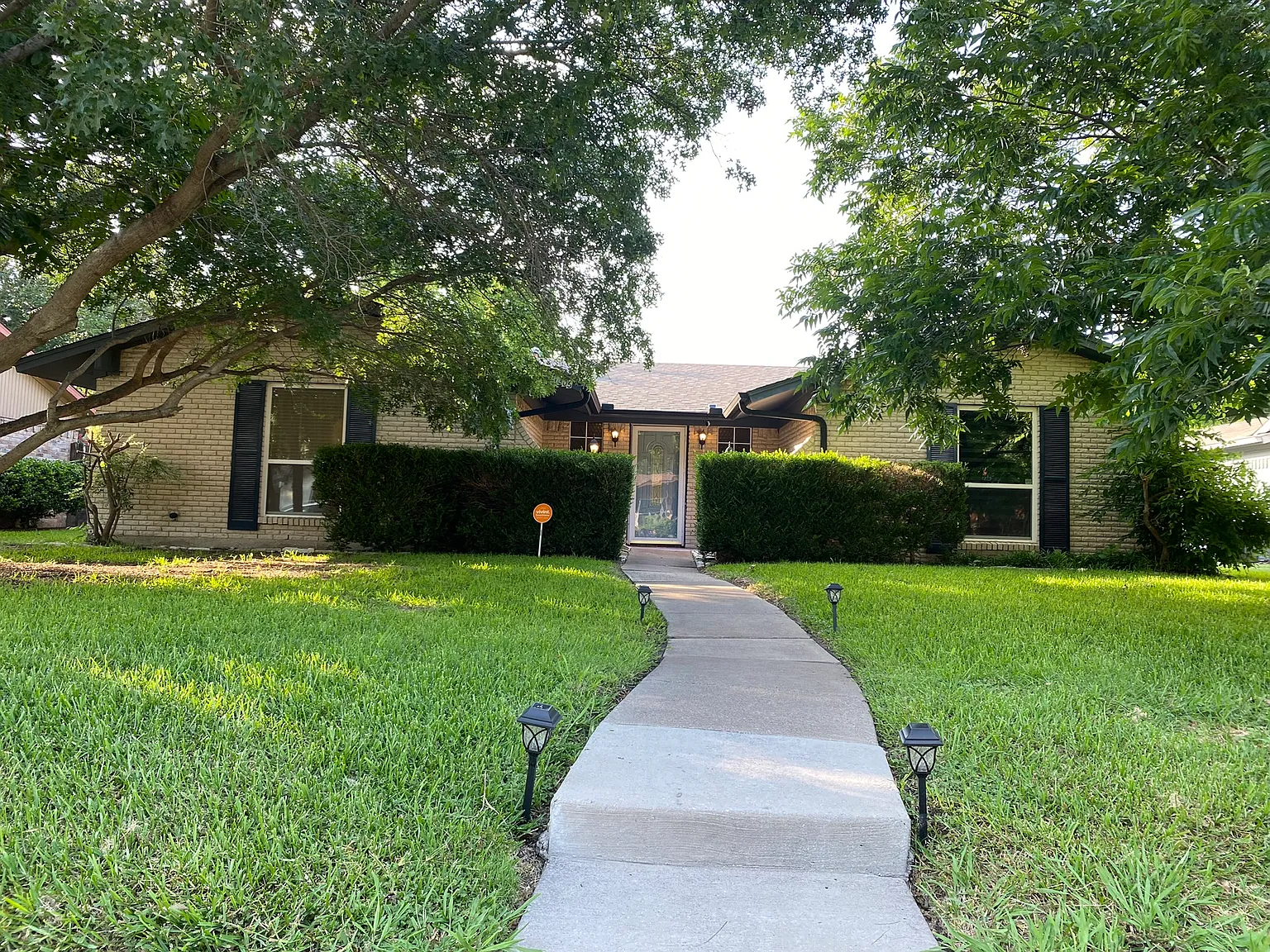 3 bed, 1528 sqft, $2,495 — Photo 1