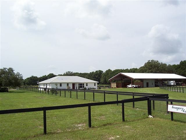 10ac Horse Farm