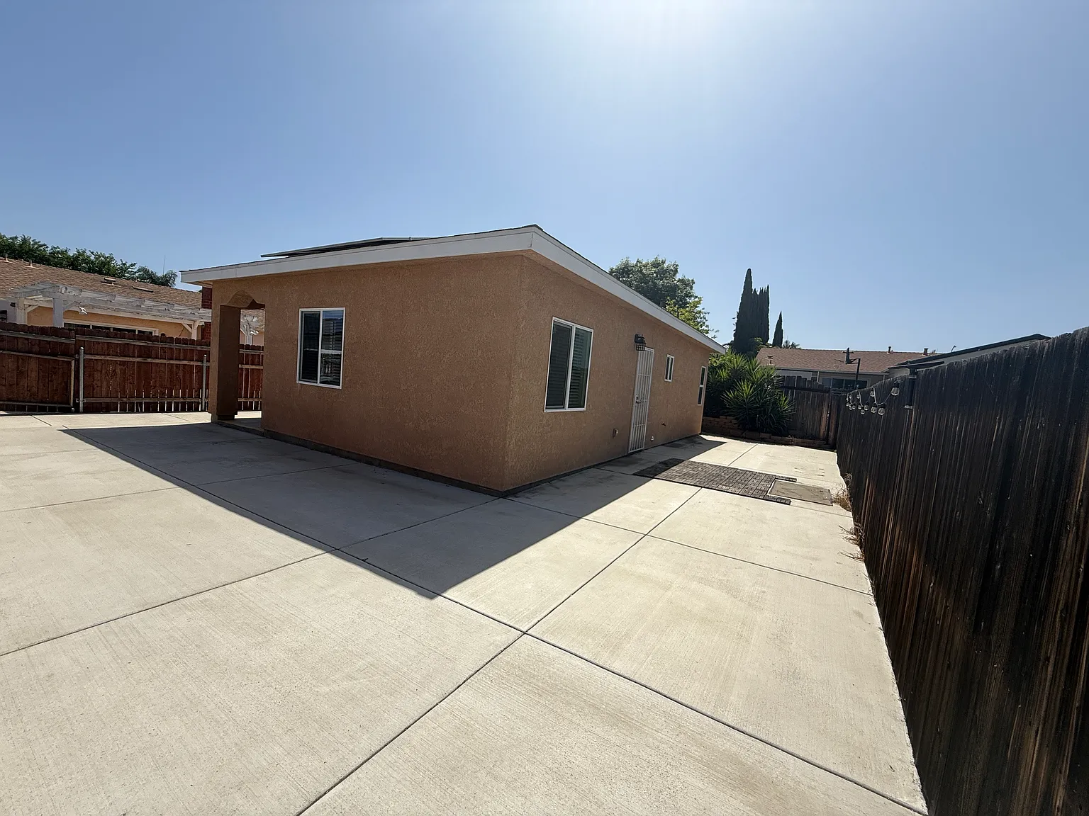 744 Danica Pl — Photo 2