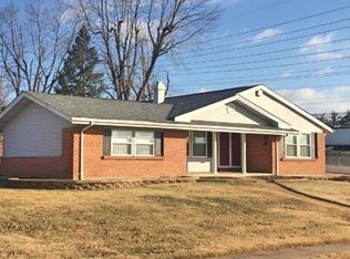 11000 Landseer Dr, Saint Louis, MO 63136