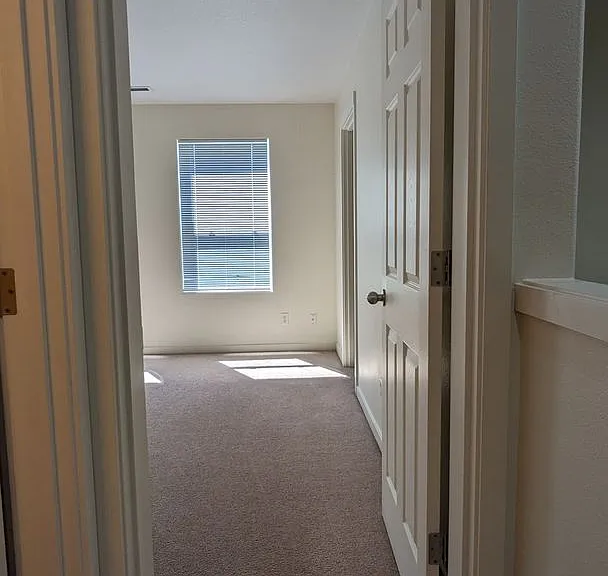 Halsey East Townhomes — Photo 87