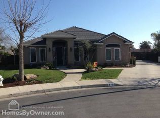 572 Sherwood Ct, Hanford, CA 93230