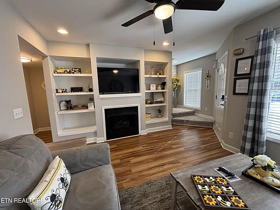 4th image of 535 Orchard Valley Way #342