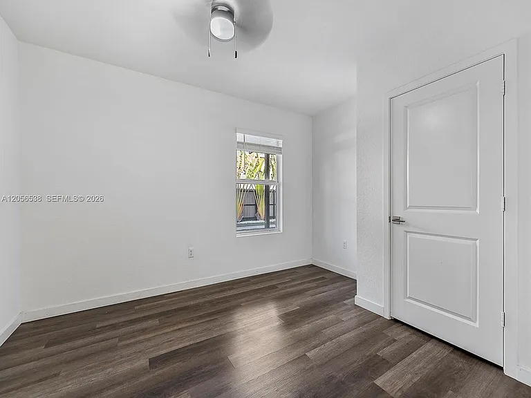 501 NE 6th Ct — Photo 21