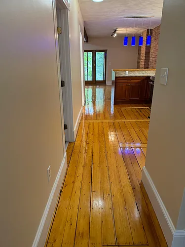 28 Beacon St Photo 1