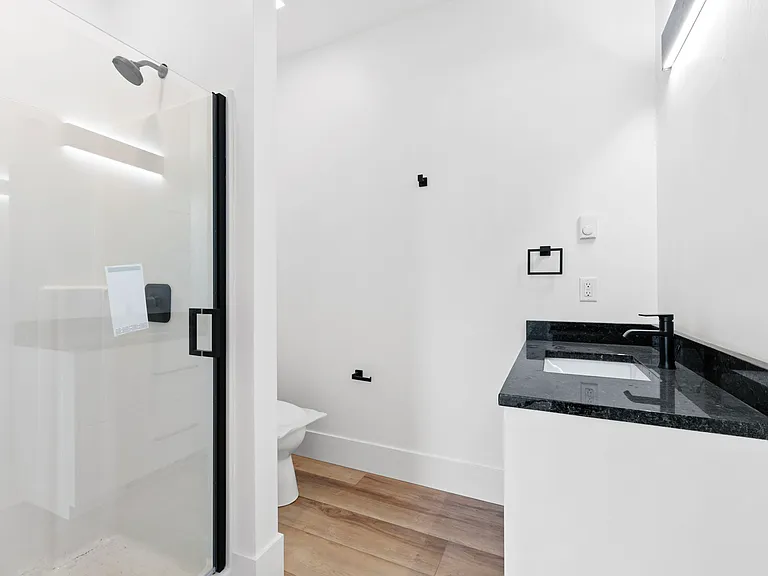 1590 Walnut Aly #1 — Photo 10