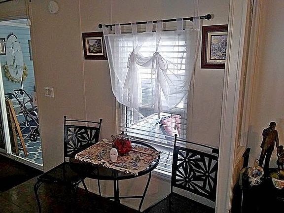 4th image of 202A Dixie Dr