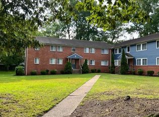16 Pollux Cir E APT 4, Portsmouth, VA 23701