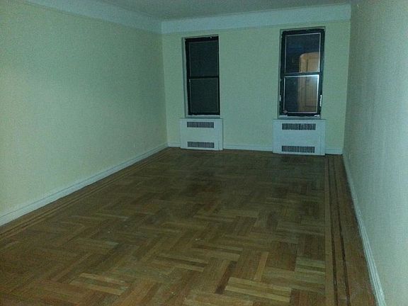 3rd image of 10824 71st Ave APT 4G