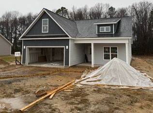 38 Yardley Dr, Smithfield, NC 27577