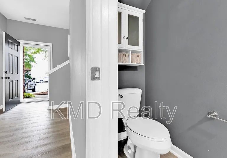 9598 Walkers Glen Dr — Photo 20
