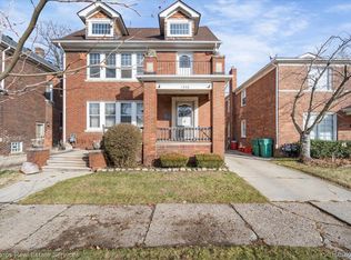 1338 Somerset Ave, Grosse Pointe Park, MI 48230