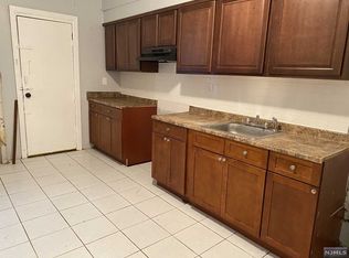 56 Vanderpool St, Newark, NJ 07114