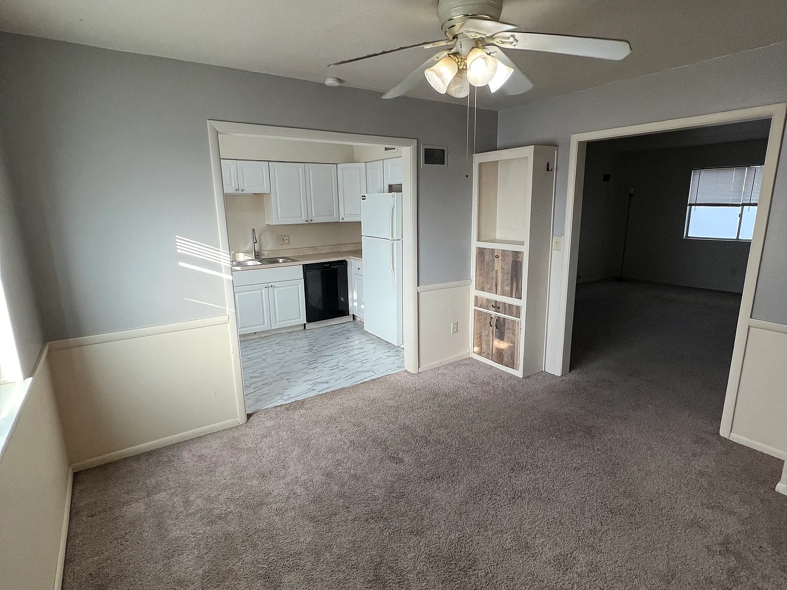 2BD/1BA Apartment For Rent — Photo 4