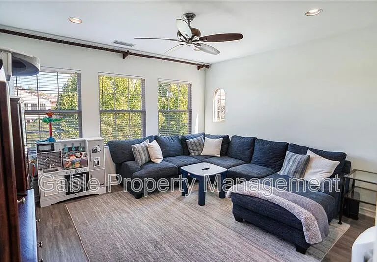 26155 Lone Rock Ct — Photo 12