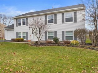 52 Brewerton Dr, Rochester, NY 14624