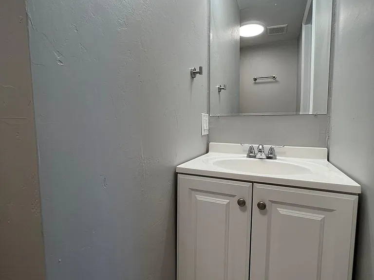 3265 E Palm Dr — Photo 12
