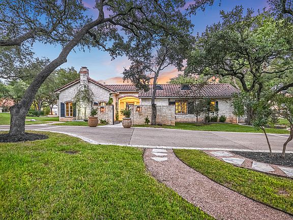 2nd image of 3908 Island Knoll Dr