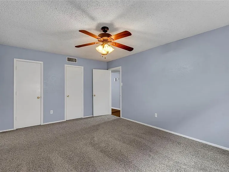 7221 Misty Meadow Dr S — Photo 20