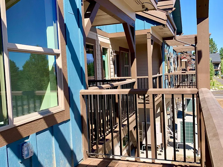 Deck off 2nd floor main living area