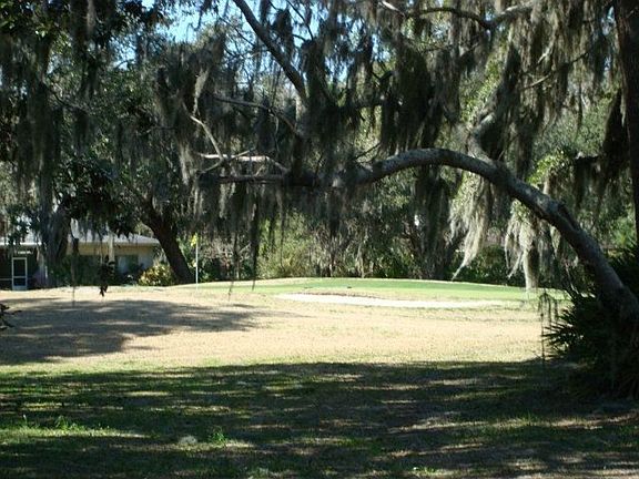3rd image of 172 Country Club Dr