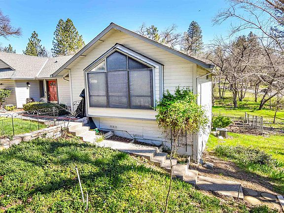 3rd image of 21515 Bellview Creek Rd